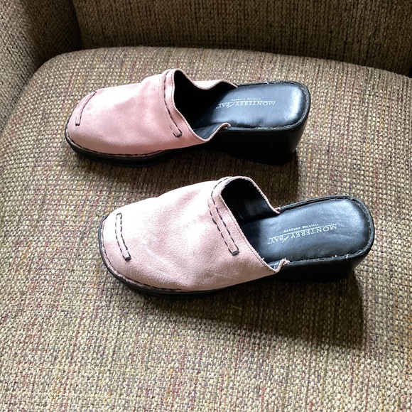 Woman’s clogs - Picture 3 of 4